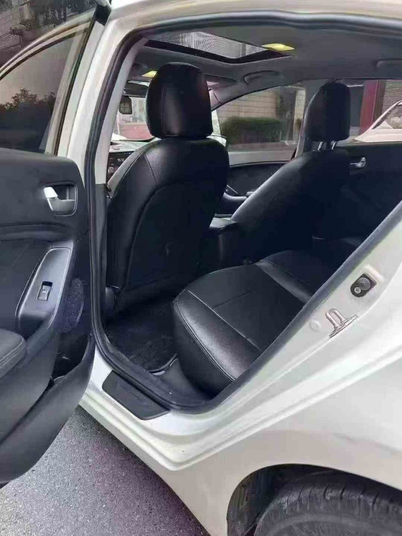 衡阳19年起亚K34