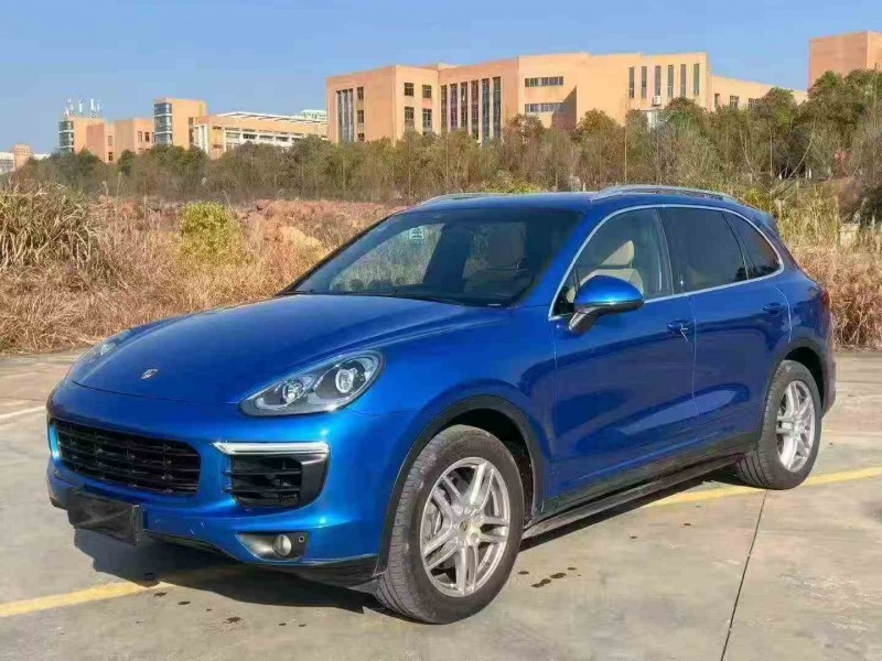 张家界17年保时捷卡宴3