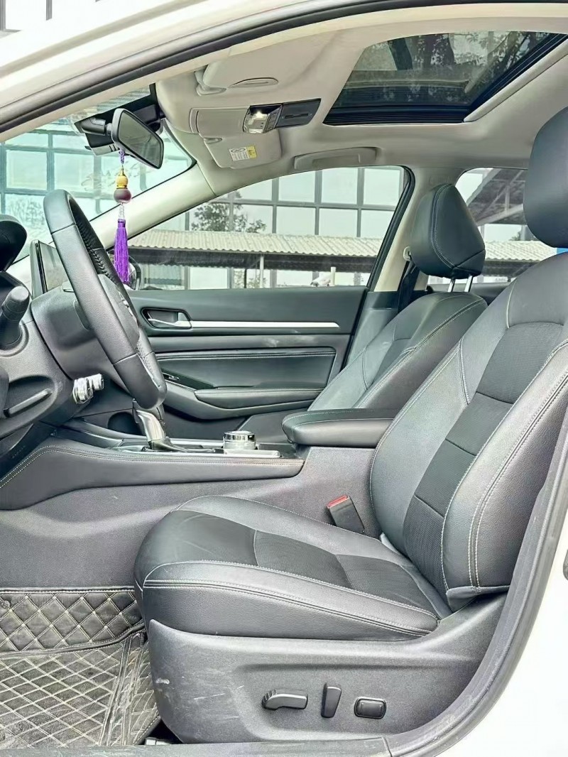 東莞24年日產天籟4