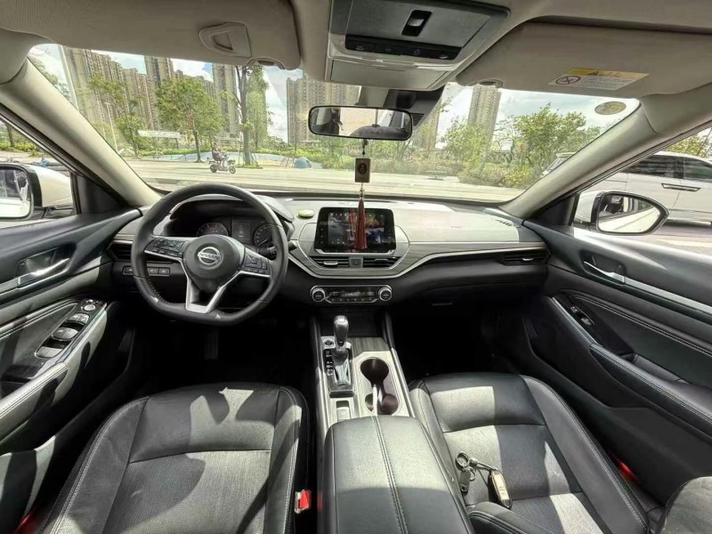 東莞21年日產天籟5