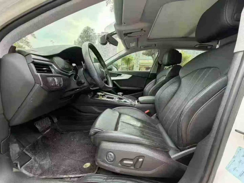 珠海21年奥迪A4L5