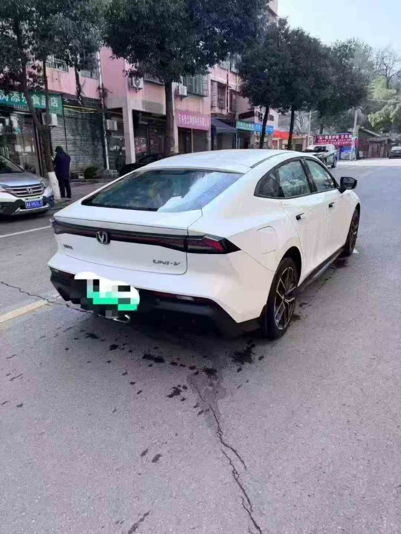 湘潭25年长安汽车UNI8