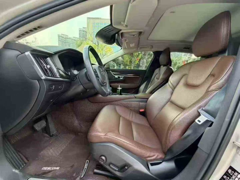 汕头17年沃尔沃S904