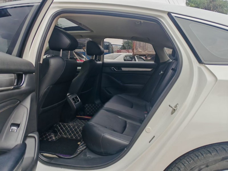 长沙19年本田雅阁6