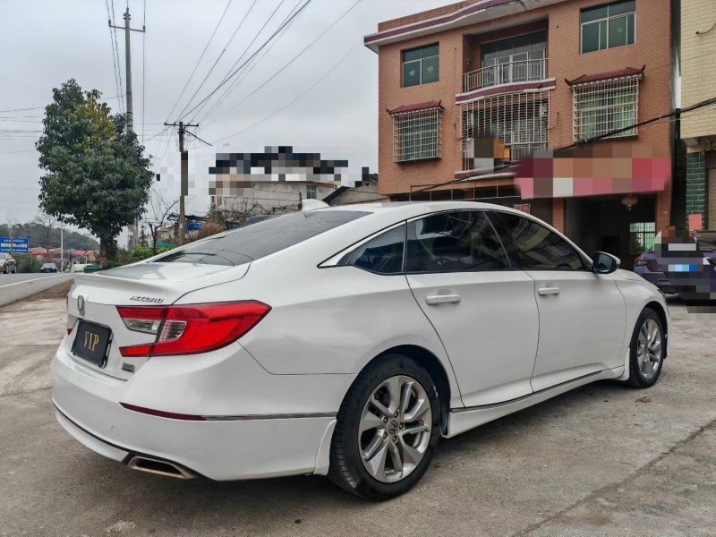 长沙19年本田雅阁8