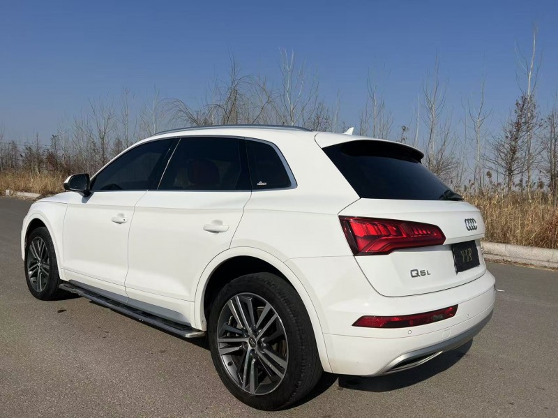 盐城20年奥迪Q59