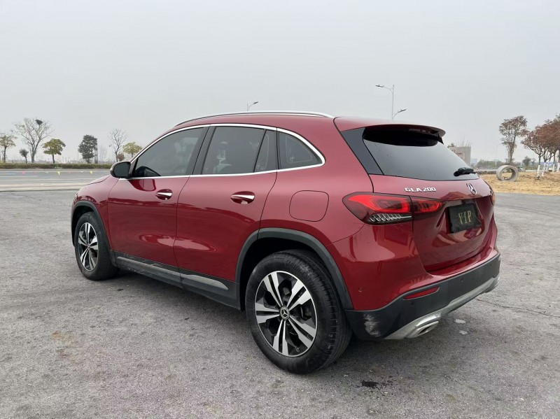 盐城22年奔驰GLA9