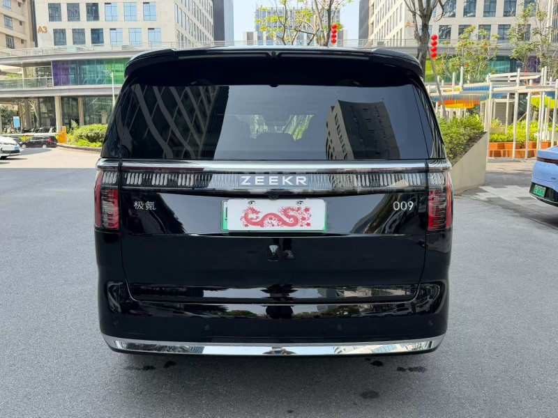 佛山25年极氪汽车0099