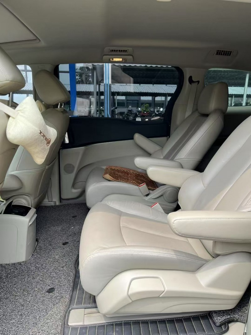 东莞19年别克GL84