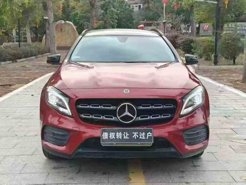 江門19年奔馳GLA1