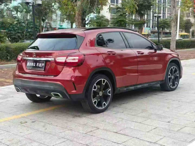 江門19年奔馳GLA7