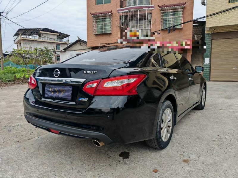 长沙17年日产天籁7