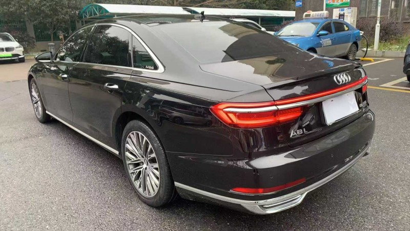 长沙20年奥迪A8L5