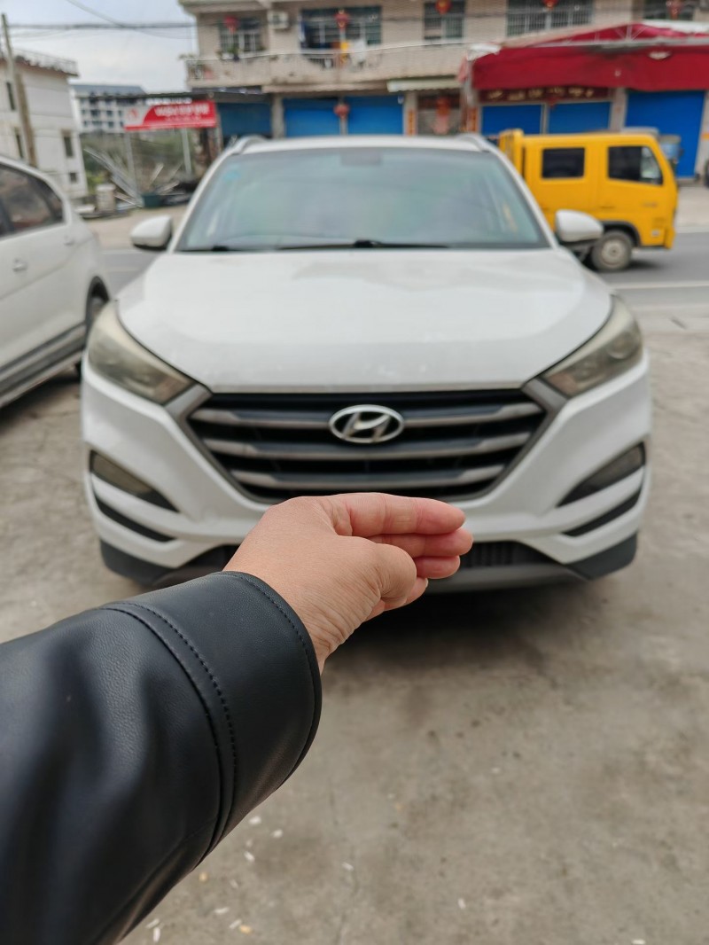 长沙16年现代途胜1