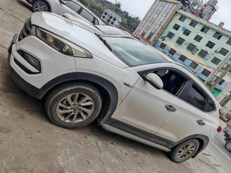 长沙16年现代途胜3