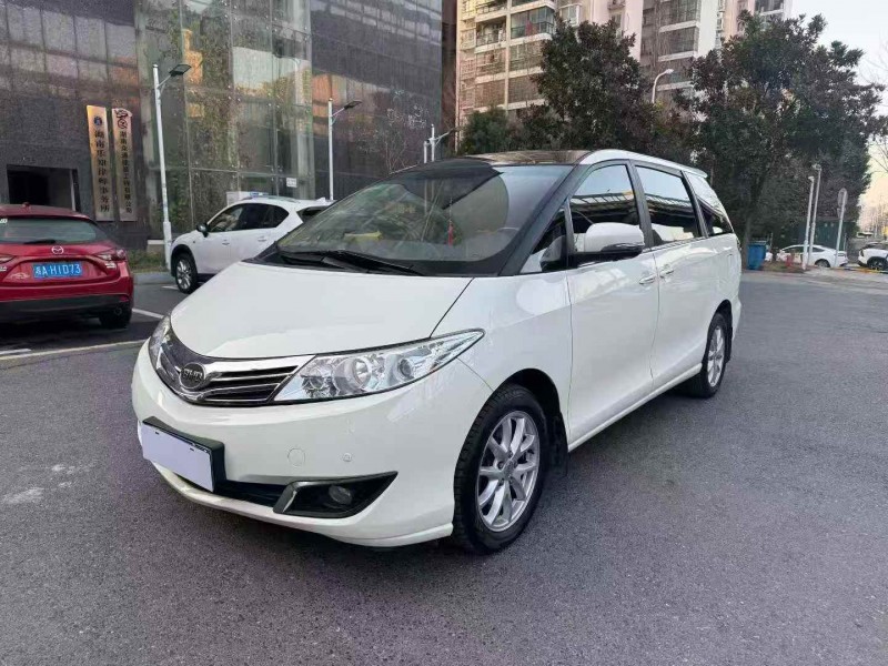 长沙17年比亚迪M62