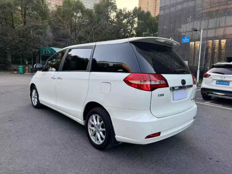 长沙17年比亚迪M65