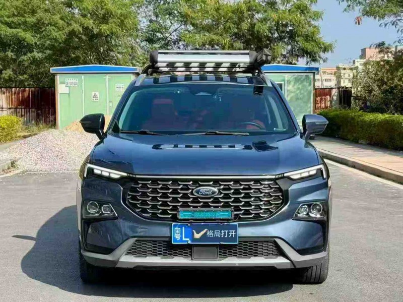 东莞22年福特领睿1