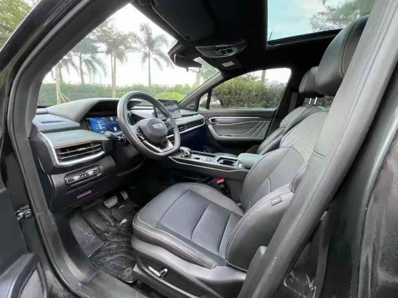 广州23年吉利博越8