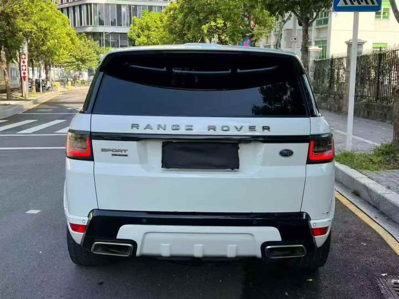 广州19年路虎揽胜运动9