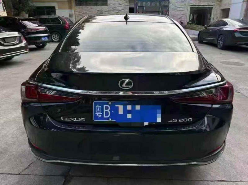 广州23年雷克萨斯ES9