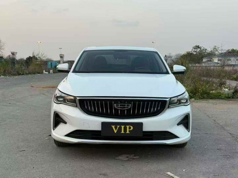 防城港23年吉利帝豪1