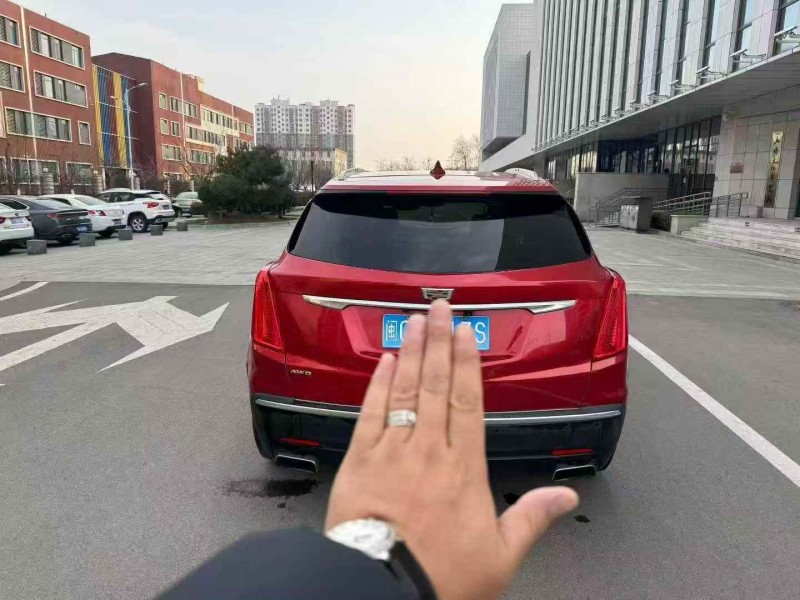 枣庄17年凯迪拉克XT59