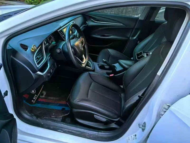 绍兴20年别克英朗5