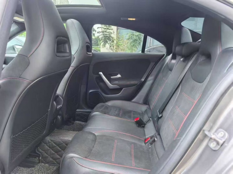 深圳23年奔馳CLA5