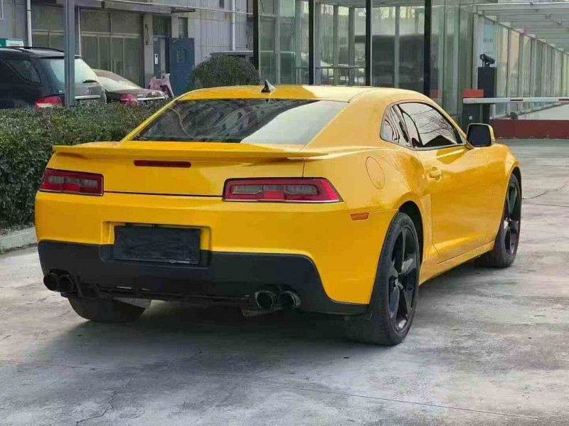 东营16年雪佛兰科迈罗8