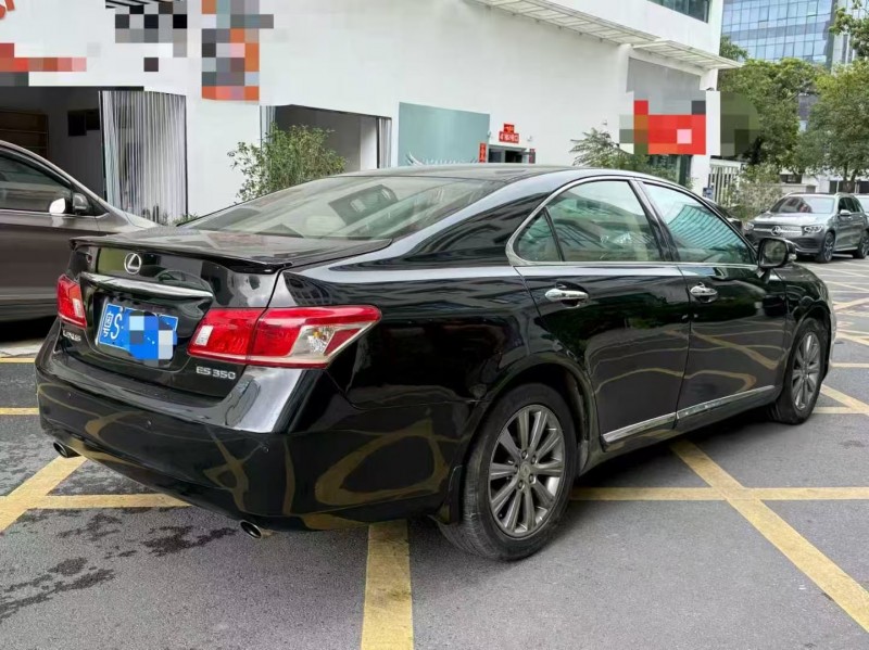 深圳10年雷克萨斯ES7