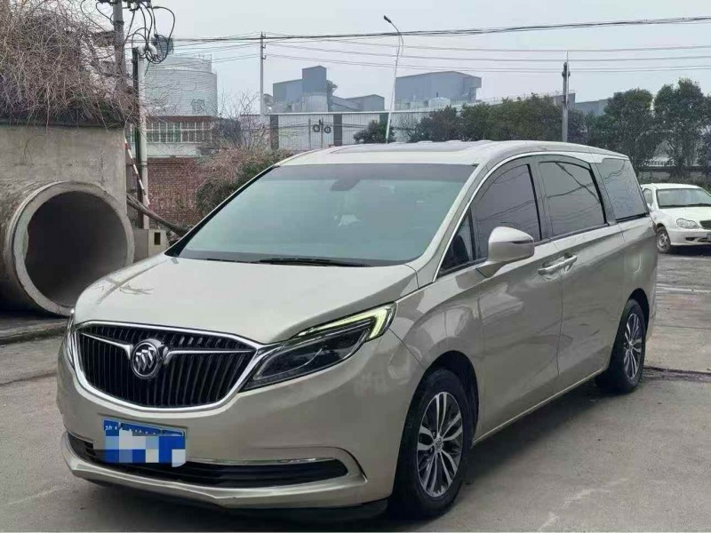 新鄉18年別克GL82