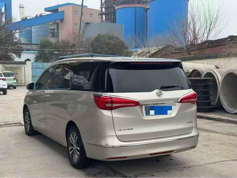 新鄉18年別克GL87