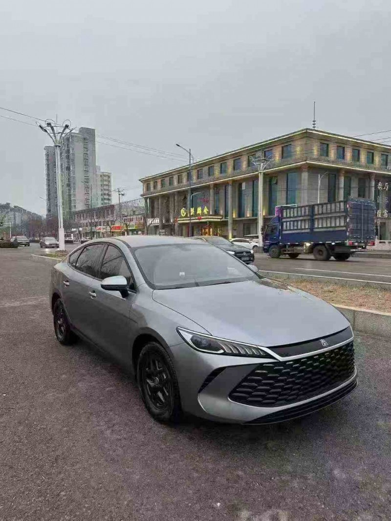 張家口25年比亞迪秦2