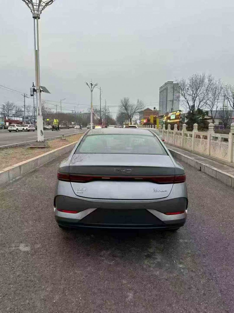 張家口25年比亞迪秦9