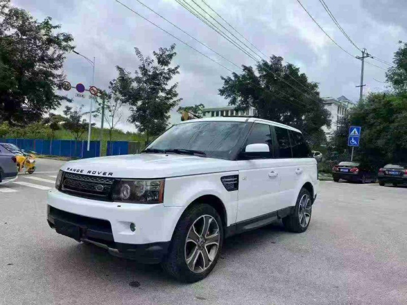 南宁13年路虎揽胜运动2