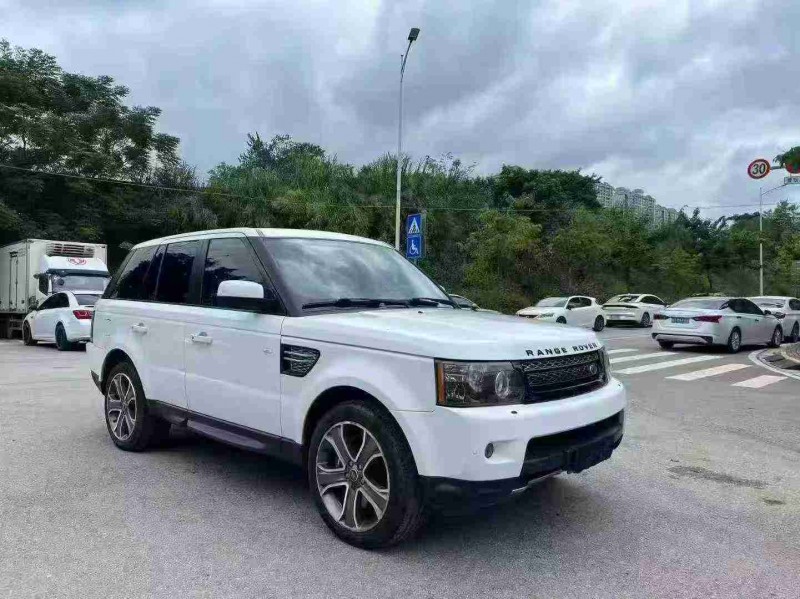 南宁13年路虎揽胜运动3