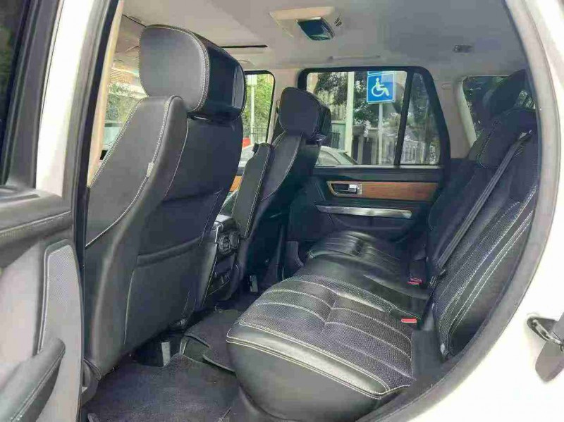 南宁13年路虎揽胜运动6