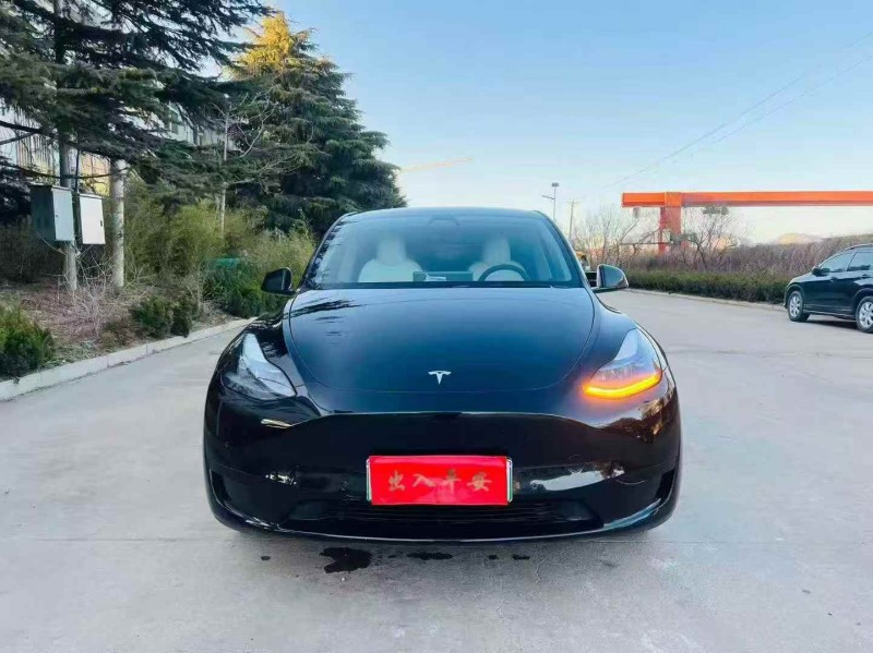 烟台22年特斯拉MODEL Y1