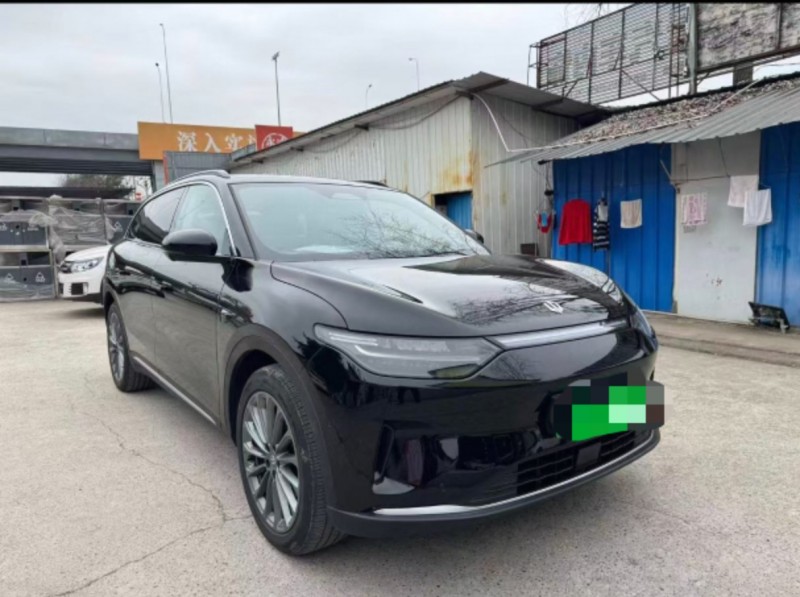 长沙25年零跑汽车C113