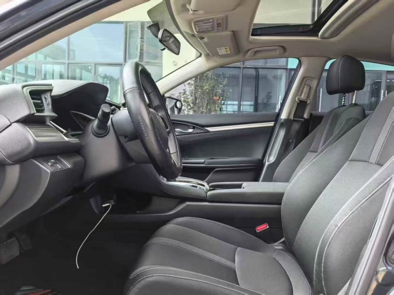 深圳21年本田思域6