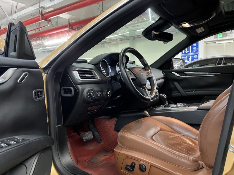 深圳18年玛莎拉蒂Ghibli4