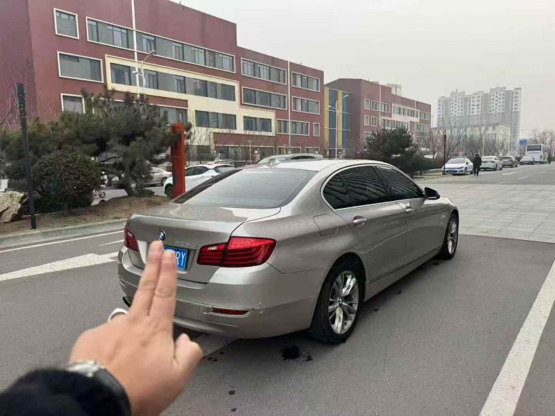 青岛16年宝马5系8