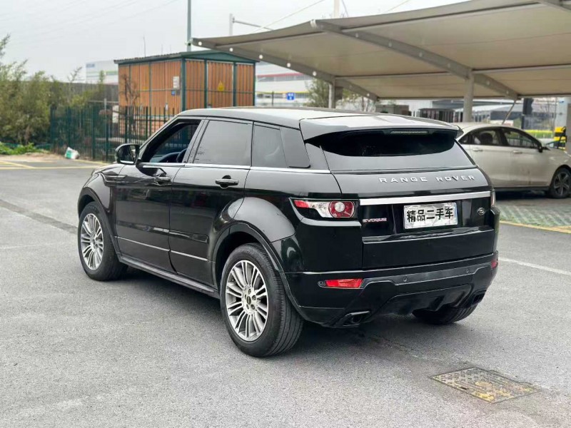 金华12年路虎极光4