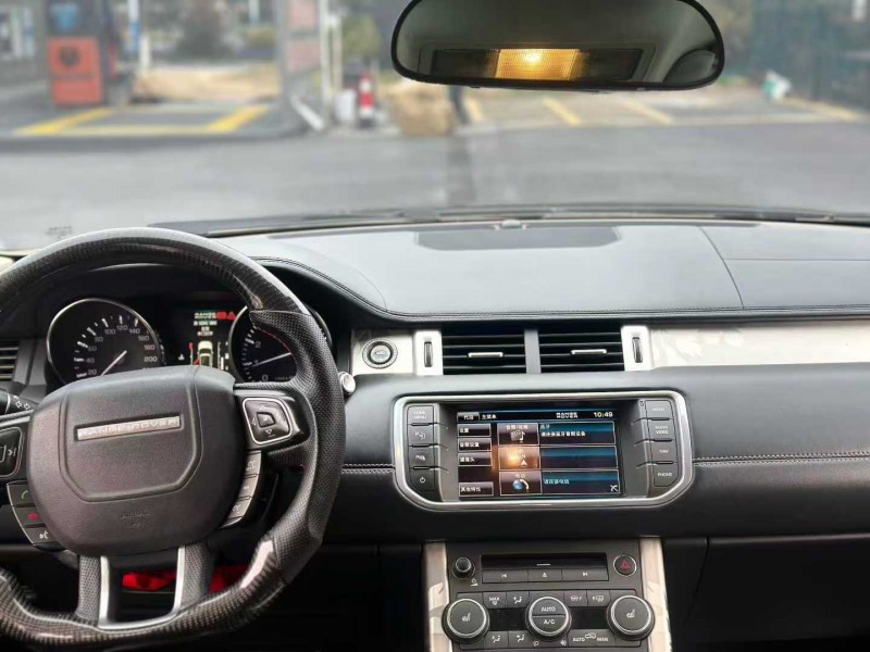 金华12年路虎极光6