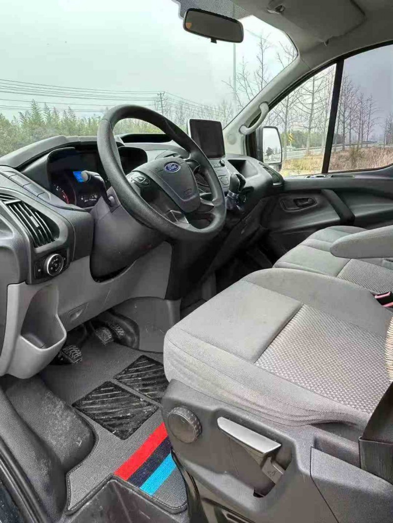 徐州22年福特全顺5