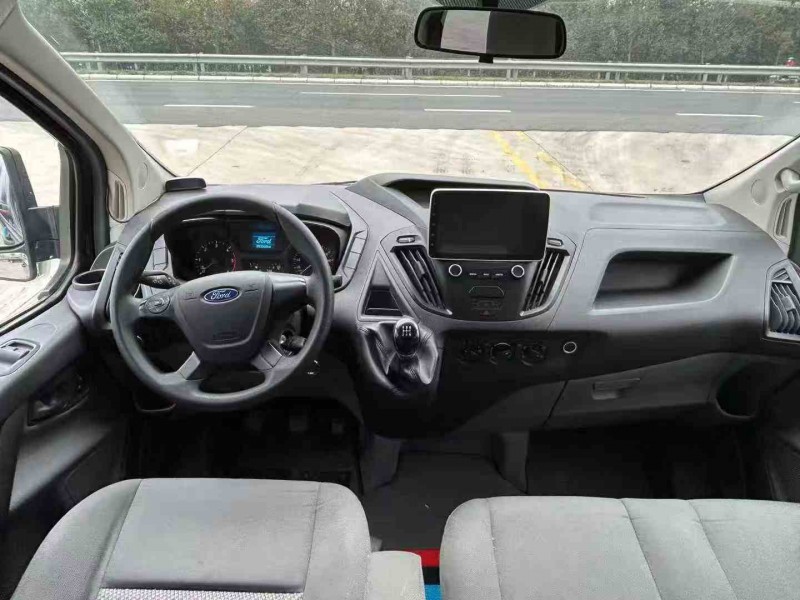 徐州22年福特全顺9