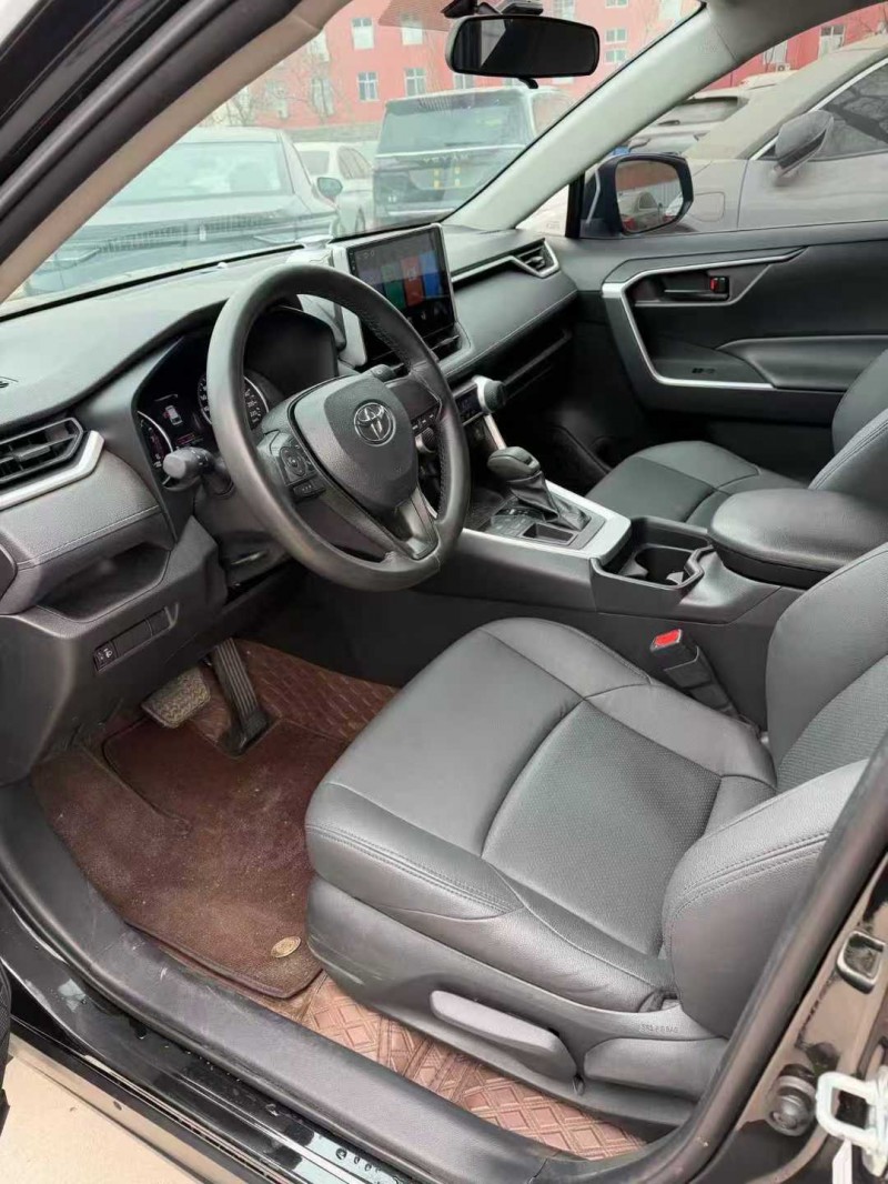 邢台22年丰田威兰达2
