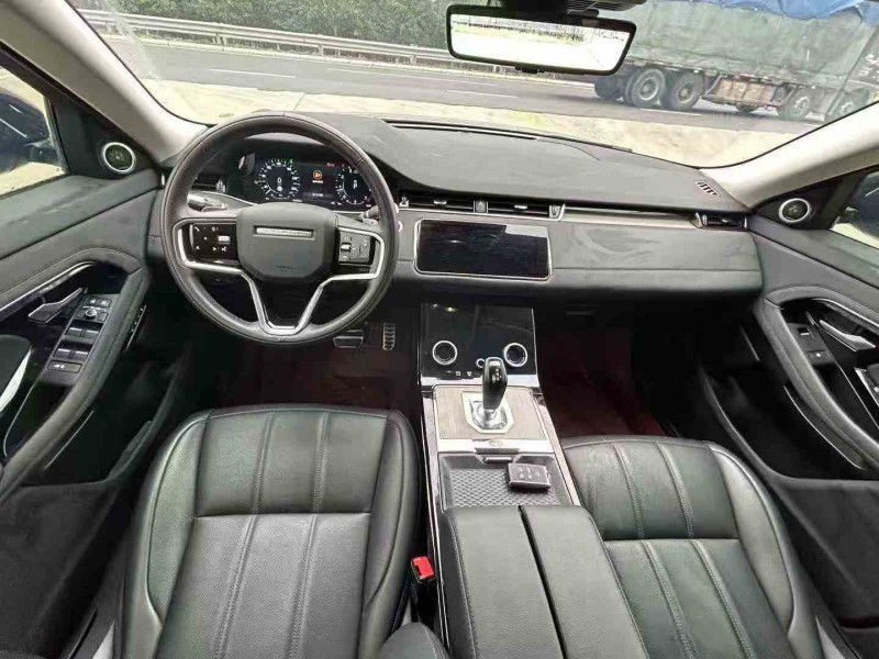 徐州23年路虎极光9