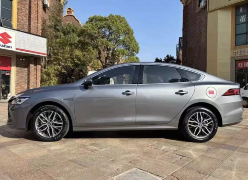 长沙24年比亚迪秦6